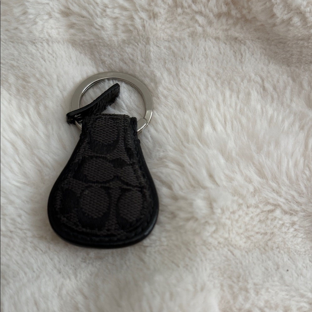 Coach Black Key Holder - Picture 3 of 4